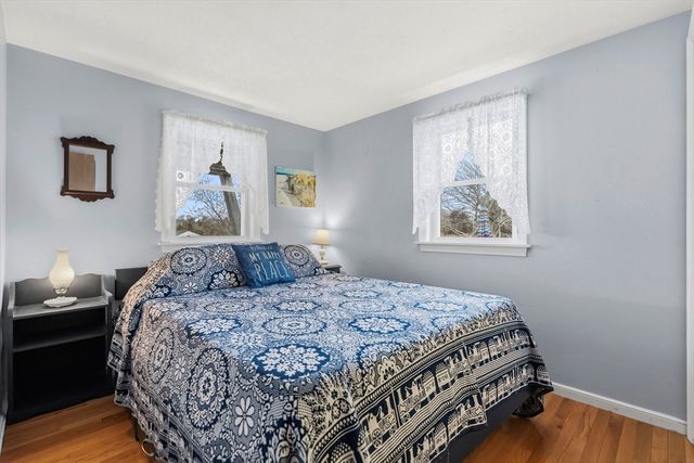 75 Pilgrim Ave, Wareham, MA 02571