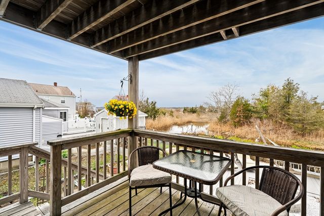 75 Pilgrim Ave, Wareham, MA 02571