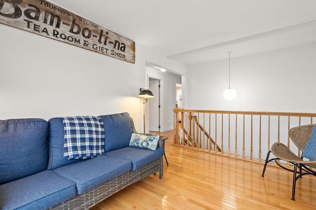 75 Pilgrim Ave, Wareham, MA 02571