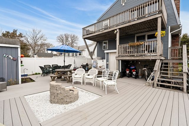 75 Pilgrim Ave, Wareham, MA 02571