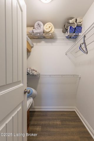 137 Meadow Park Ct, Mt Washington, KY 40047