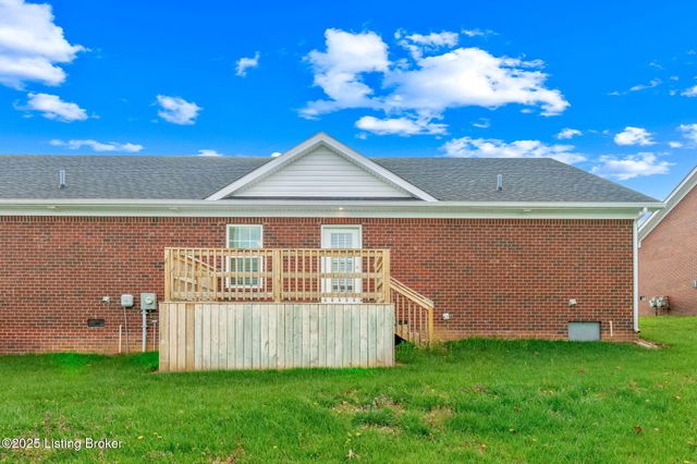 137 Meadow Park Ct, Mt Washington, KY 40047