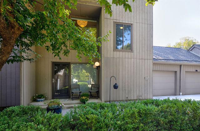 2822 Cheyenne Circle, Des Moines, IA 50321