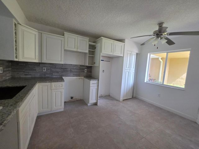 5951 REGAL GLEN Drive 104, Boynton Beach, FL 33437