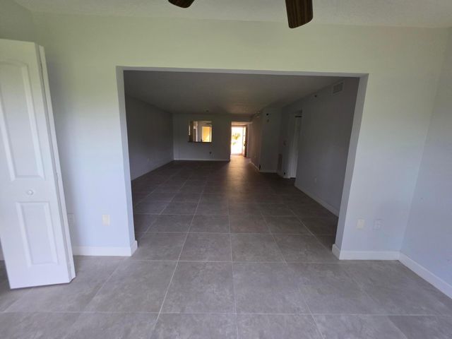 5951 REGAL GLEN Drive 104, Boynton Beach, FL 33437