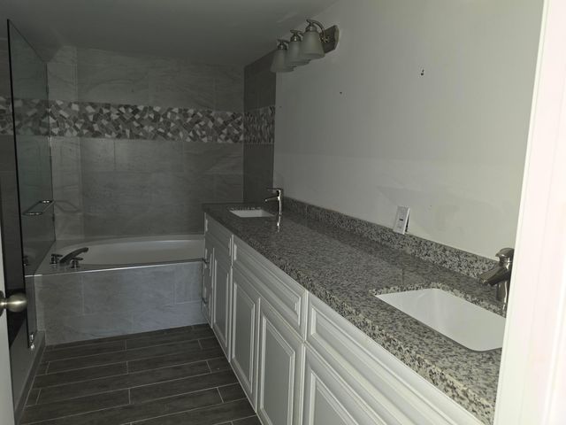 5951 REGAL GLEN Drive 104, Boynton Beach, FL 33437