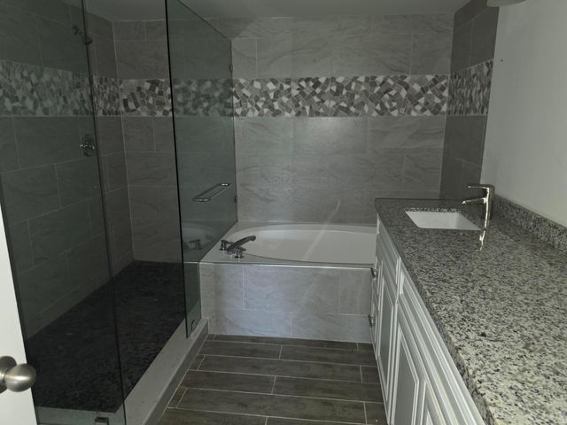 5951 REGAL GLEN Drive 104, Boynton Beach, FL 33437