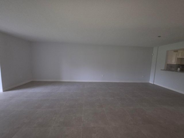 5951 REGAL GLEN Drive 104, Boynton Beach, FL 33437