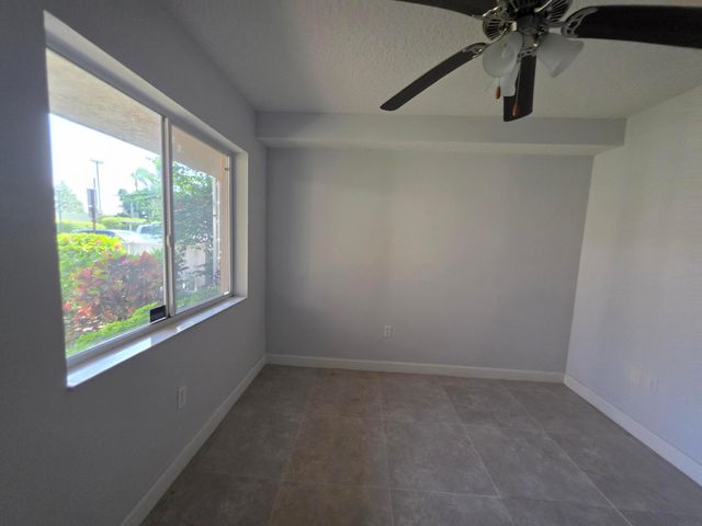 5951 REGAL GLEN Drive 104, Boynton Beach, FL 33437