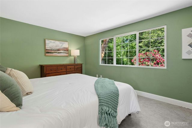 7814 NE 135th Place, Kirkland, WA 98034