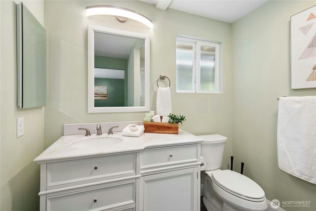 7814 NE 135th Place, Kirkland, WA 98034