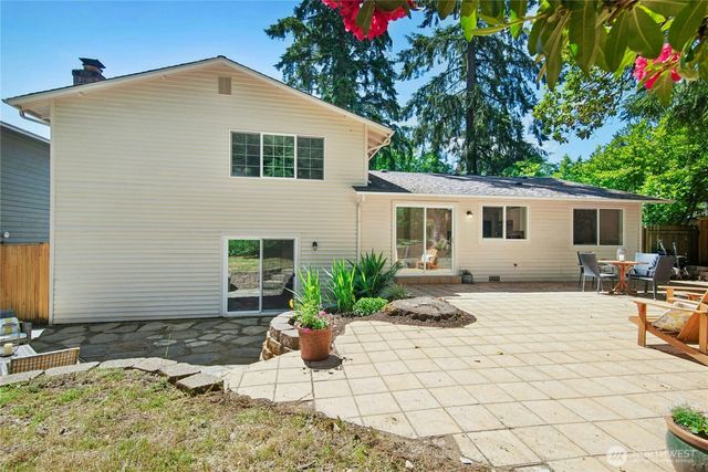 7814 NE 135th Place, Kirkland, WA 98034