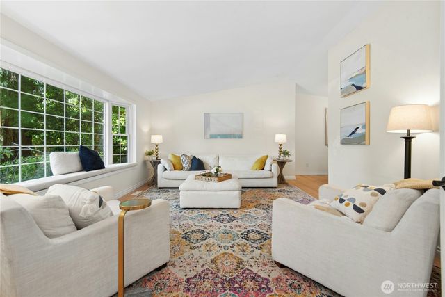 7814 NE 135th Place, Kirkland, WA 98034