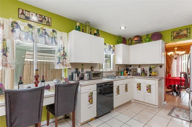 15244 SW 108th Ct, Miami, FL 33157