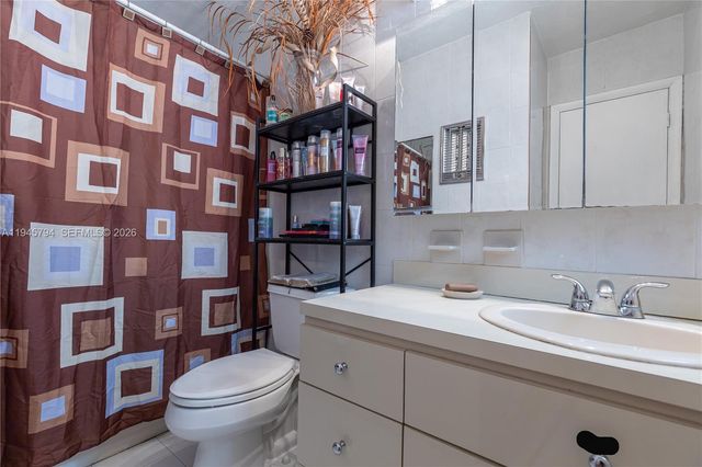 15244 SW 108th Ct, Miami, FL 33157