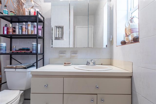 15244 SW 108th Ct, Miami, FL 33157