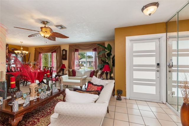 15244 SW 108th Ct, Miami, FL 33157