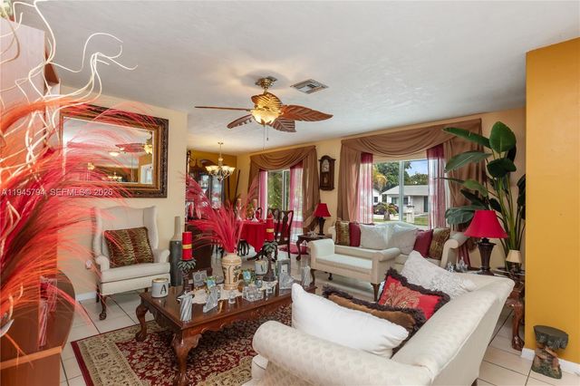 15244 SW 108th Ct, Miami, FL 33157