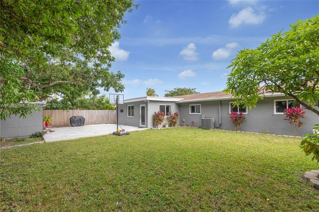 15244 SW 108th Ct, Miami, FL 33157