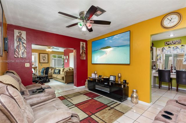 15244 SW 108th Ct, Miami, FL 33157