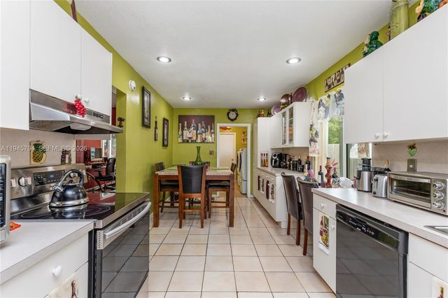 15244 SW 108th Ct, Miami, FL 33157