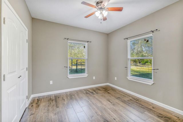 212 County Road 2202, Cleveland, TX 77327