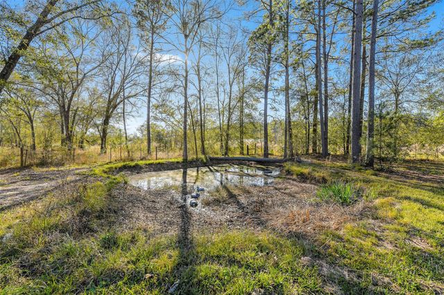 212 County Road 2202, Cleveland, TX 77327