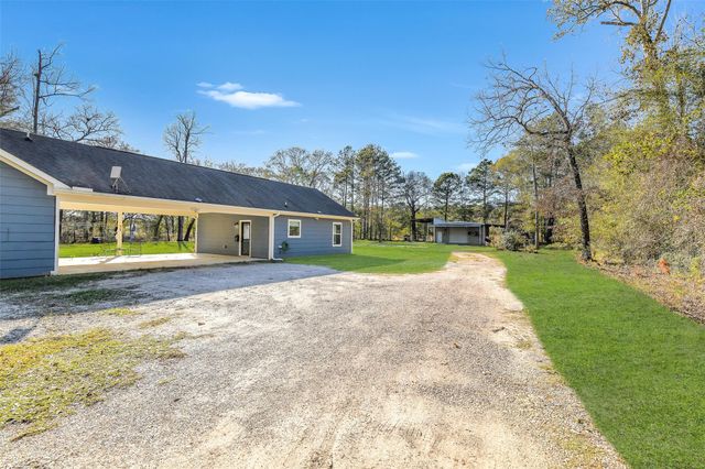 212 County Road 2202, Cleveland, TX 77327