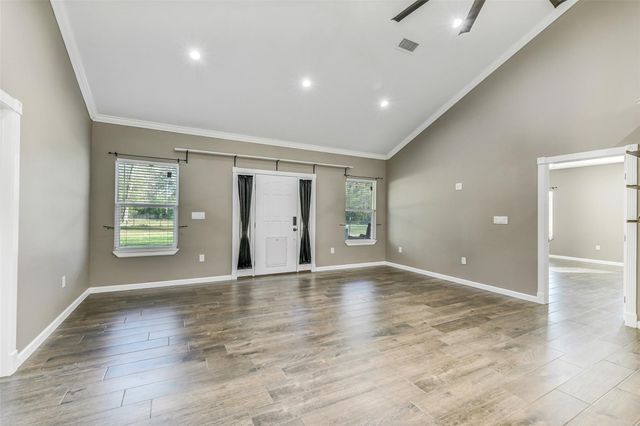 212 County Road 2202, Cleveland, TX 77327