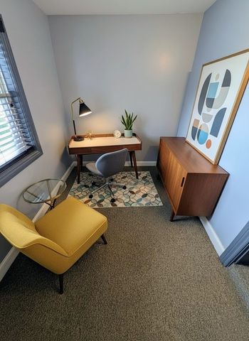 6005 W Waveland Avenue, Chicago, IL 60634