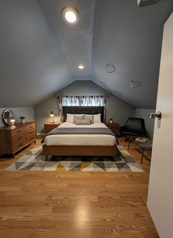 6005 W Waveland Avenue, Chicago, IL 60634