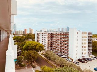 3545 NE 166th St 805, North Miami Beach, FL 33160