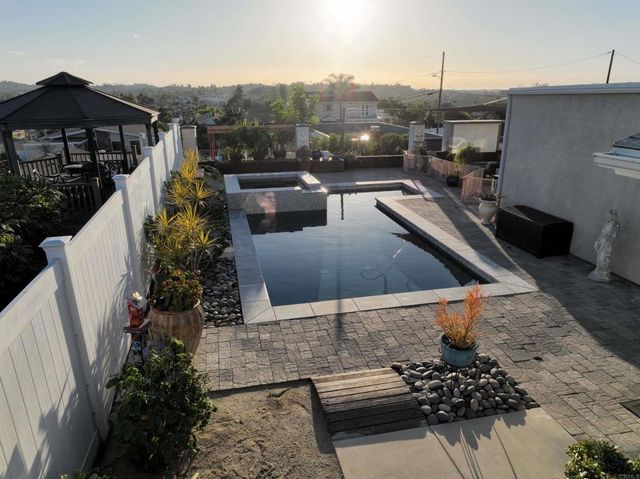 1659 Curry Comb Drive, San Marcos, CA 92069