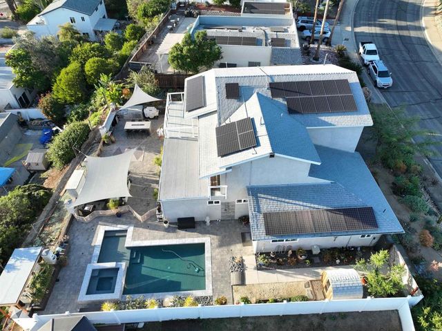 1659 Curry Comb Drive, San Marcos, CA 92069