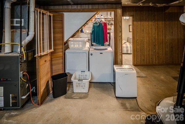 38 Rocky Meadows Road, Newland, NC 28657