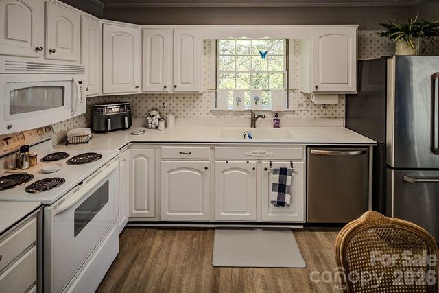 38 Rocky Meadows Road, Newland, NC 28657