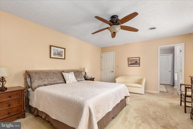 222 CAVALRY DR, Winchester, VA 22602