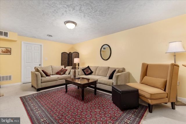 222 CAVALRY DR, Winchester, VA 22602