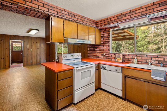 20025 166th Avenue NE, Woodinville, WA 98072