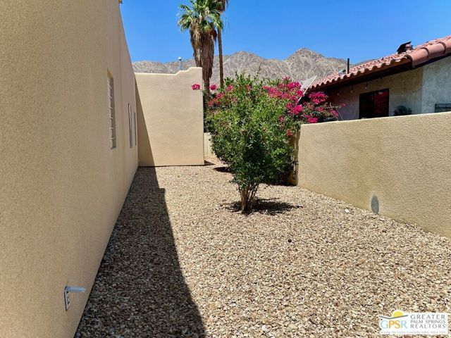 51220 Avenida Velasco, La Quinta, CA 92253