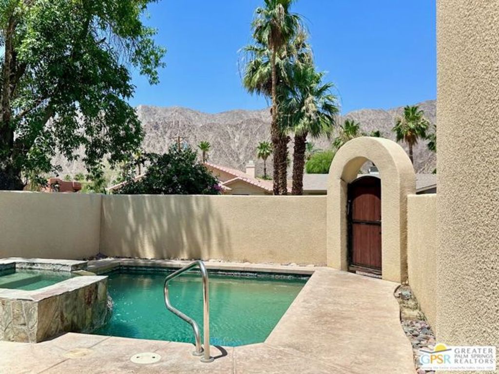 51220 Avenida Velasco, La Quinta, CA 92253