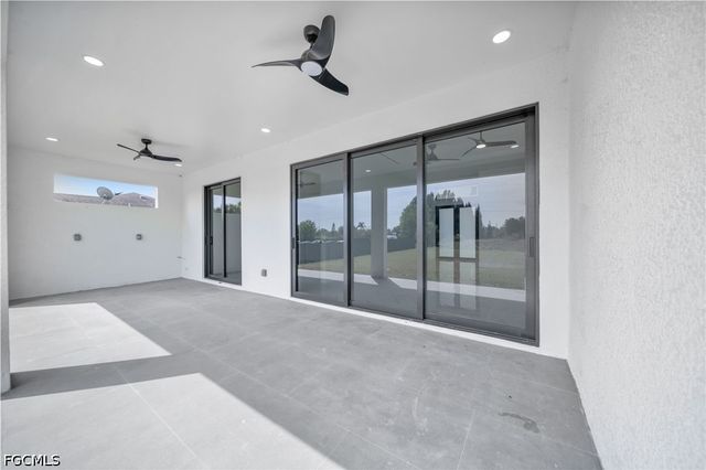 1618 Moore AVE, Lehigh Acres, FL 33972