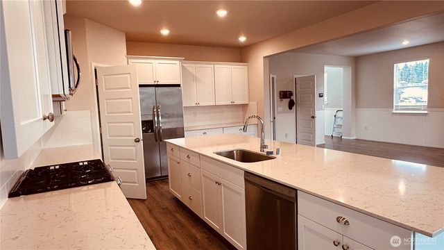 28400 83rd Drive NW, Stanwood, WA 98292