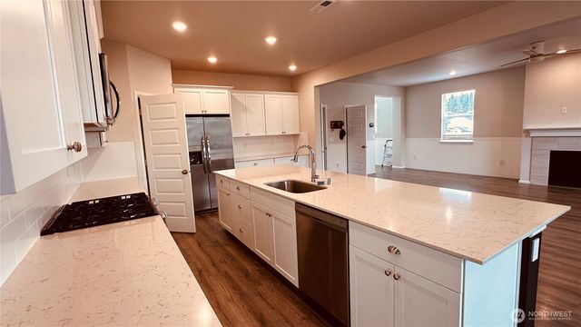 28400 83rd Drive NW, Stanwood, WA 98292