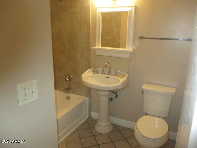 2021 S LA ROSA Drive, Tempe, AZ 85282