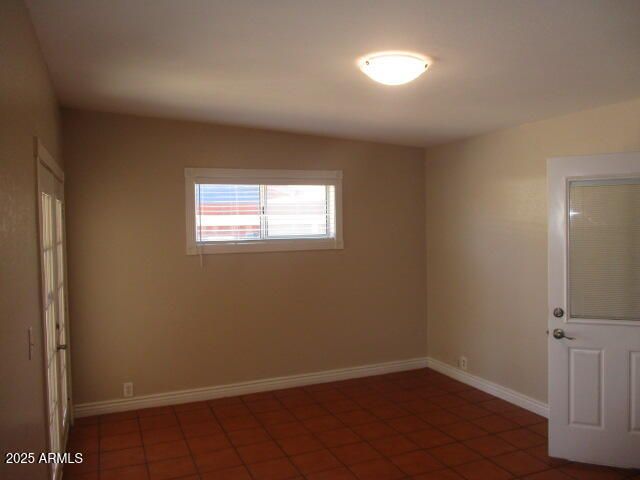 2021 S LA ROSA Drive, Tempe, AZ 85282