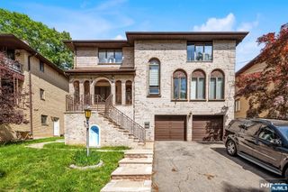 1498 15th Street, Fort Lee, NJ 07024