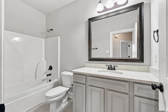 39193 Majestic Wood Ave, Gonzales, LA 70737