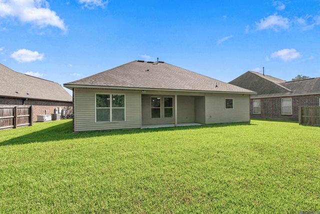 39193 Majestic Wood Ave, Gonzales, LA 70737
