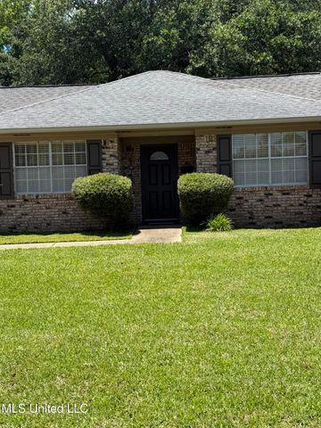 2246 Baywood Drive, Biloxi, MS 39532